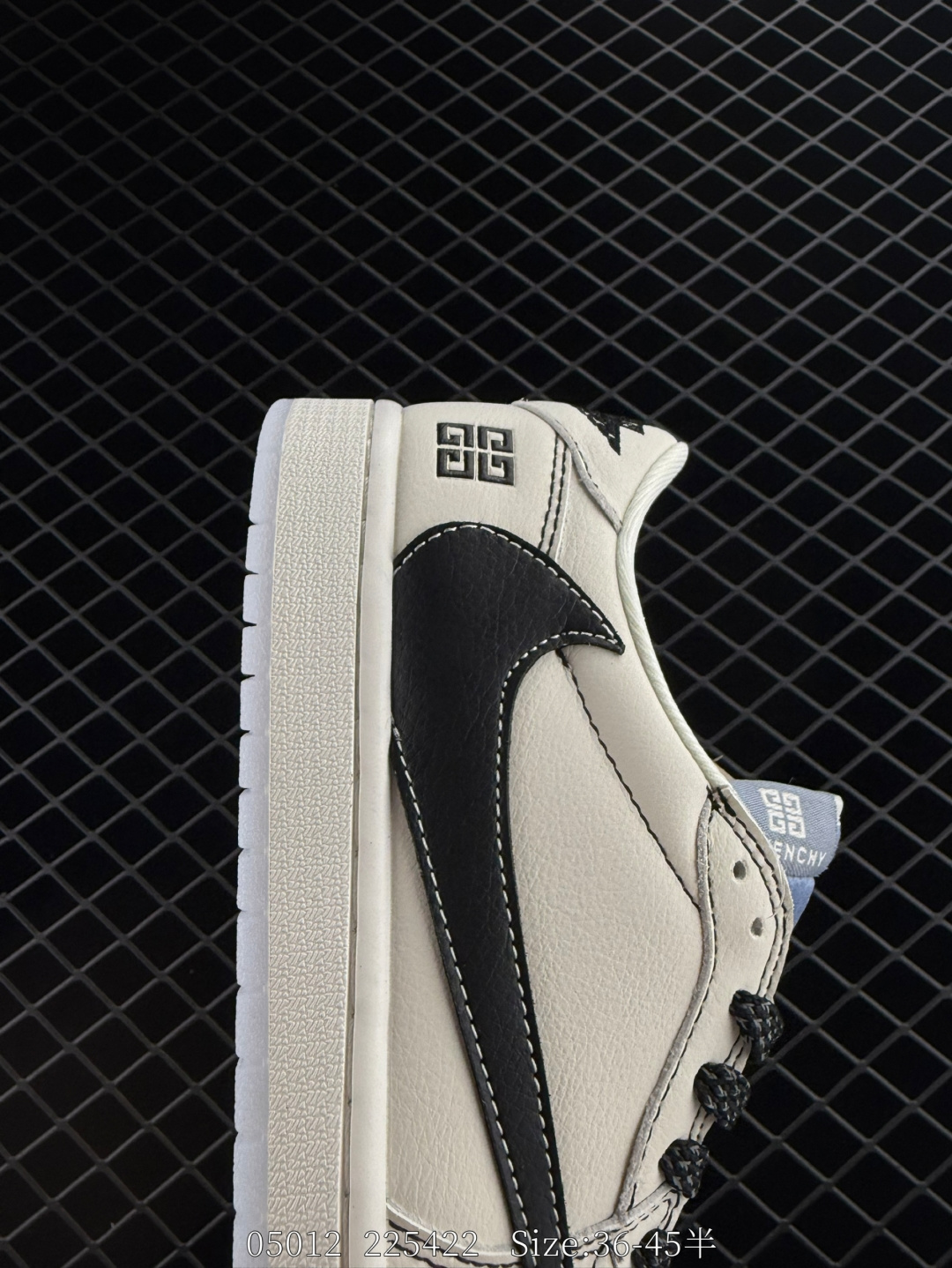 Travis Scott x Air Jordan 1 Reverse Mocha AJ1